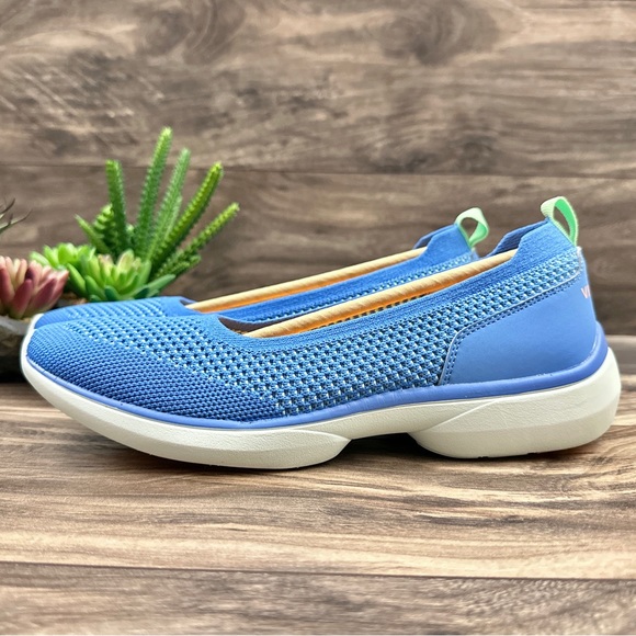 NIB Vionic Kallie Slip On Sneaker Flats Azure Knit Blue 8M - Picture 4 of 12